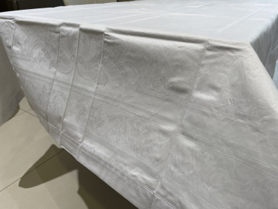 Скатерть жаккардовая "Акантус" 170*250