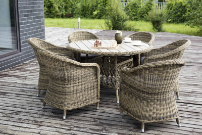 "Равенна" плетеное кресло из искусственного ротанга, цвет соломенный с серо-коричневой подушкой