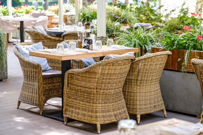 "Равенна" плетеное кресло из искусственного ротанга, цвет соломенный с серо-коричневой подушкой