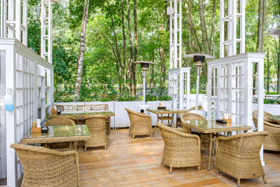 "Равенна" плетеное кресло из искусственного ротанга, цвет соломенный с серо-коричневой подушкой